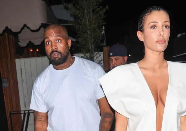 Bianca Censori, il misterioso incidente della Porsche, e le strane tentazioni di Kanye West. Ma cosa succede all'ex di Kim Kardashian e a sua moglie?