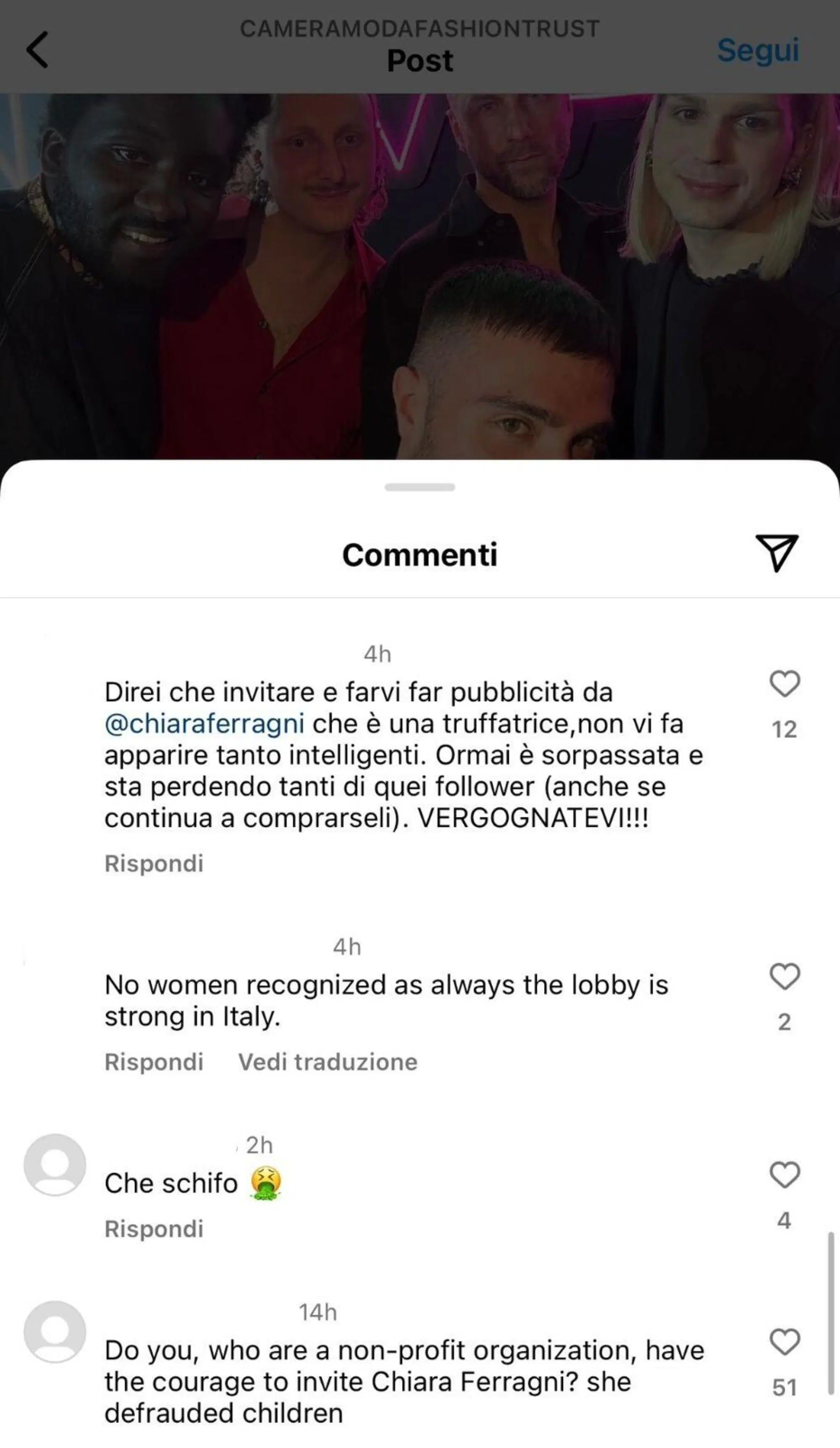 Gli insulti sotto l'ultimo post di Camera Moda