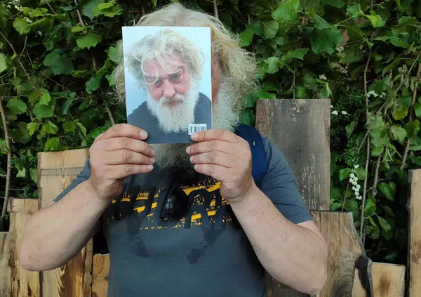 Al Salone del Libro di Torino si sbagliano le feste. E a quella di Minimum Fax non c'&egrave; nessuno che fa pip&igrave; nel Po