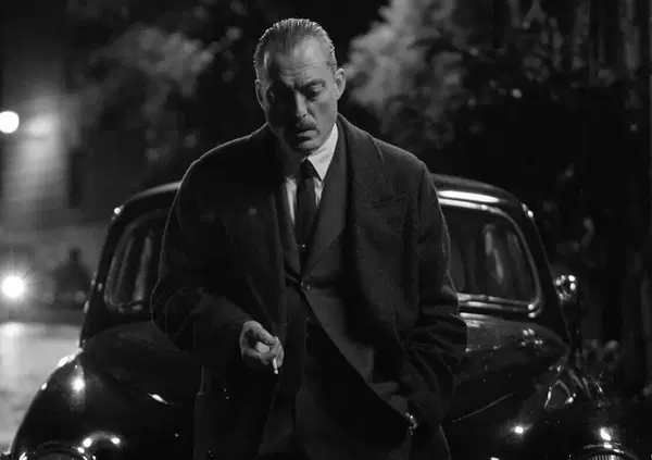 Ma quanto spacca Maurizio Lombardi in Ripley. Elogio di un attore che in Italia viene considerato minore e invece...