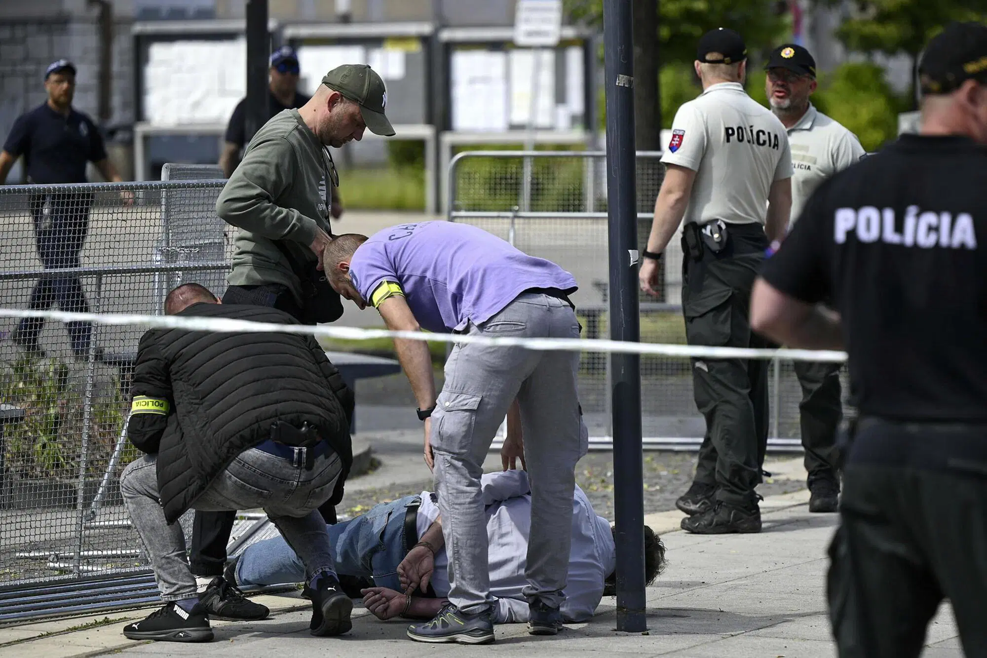 L'arresto di Juraj Cintula dopo gli spari