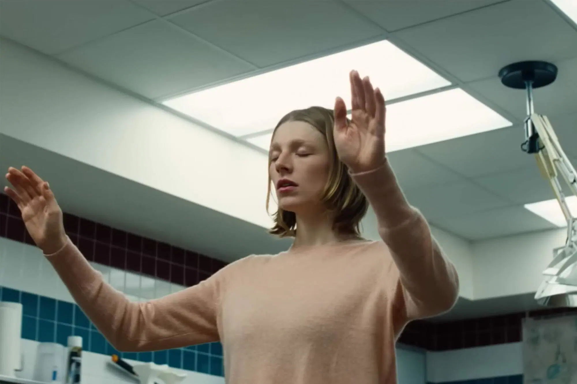 Hunter Schafer in "Kinds of Kindness"