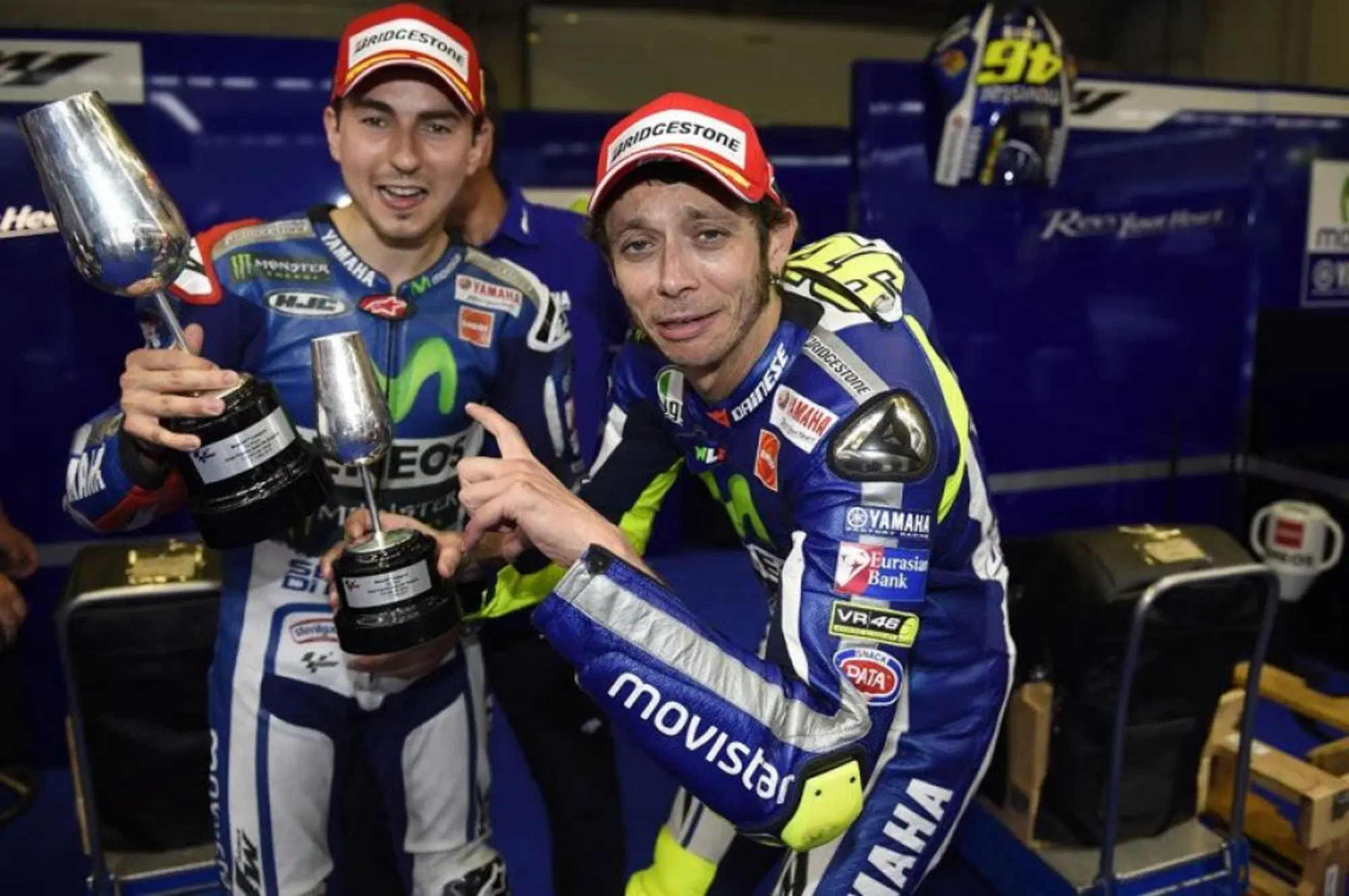 Valentino Rossi e Jorge Lorenzo dopo il podio del 2015