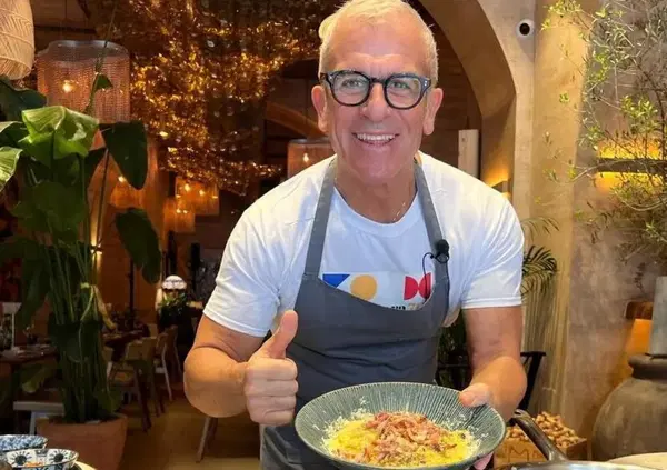 "Si &egrave; scatenata la guerriglia". Max Mariola a La Zanzara di Cruciani risponde a MOW, ma la sua carbonara a 30 euro &egrave; davvero "un'esperienza"?