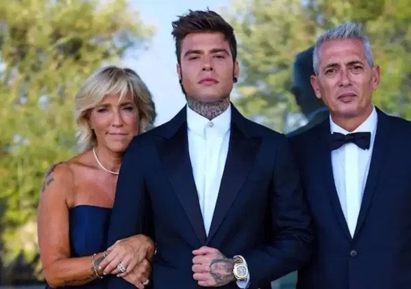 La mamma di Fedez dice che &egrave; attaccato perch&eacute; invidiato? No signora Annamaria Berrinzaghi. Ecco perch&eacute; non c'&egrave; niente per cui invidiarlo 