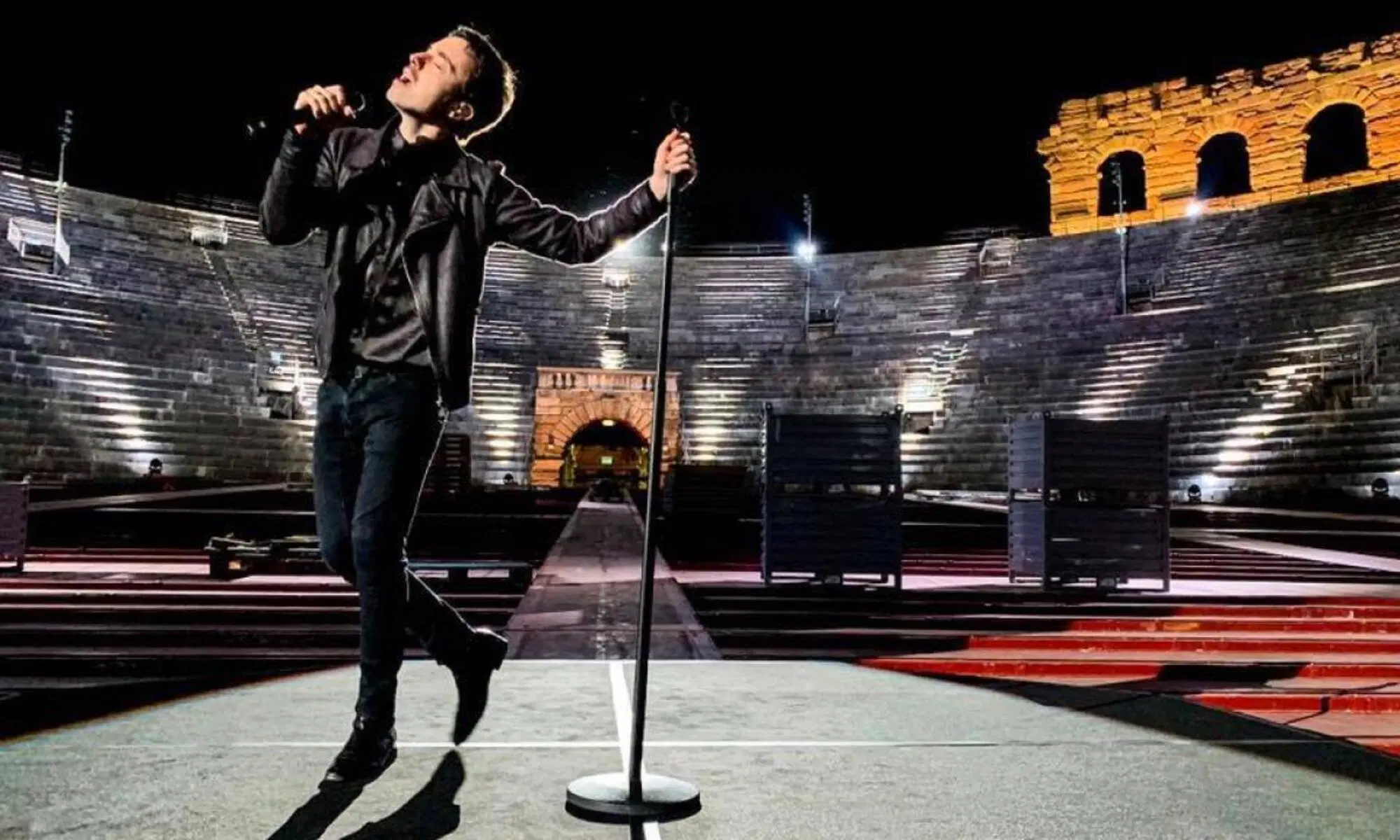 Diodato durante il lockdown all'Arena di Verona