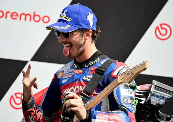 Assolo di Pecco, poi Bastianini di prepotenza su Martin e Marquez. L'Azzurro riporta il sereno al Mugello: quattro Ducati davanti