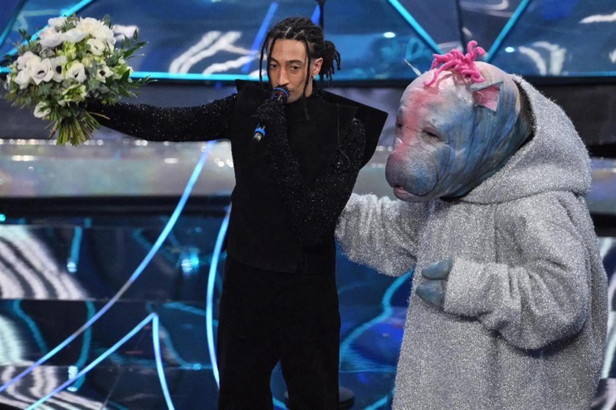 Ghali sul palco di Sanremo 2024 quando aveva detto la frase "Stop al genocidio"