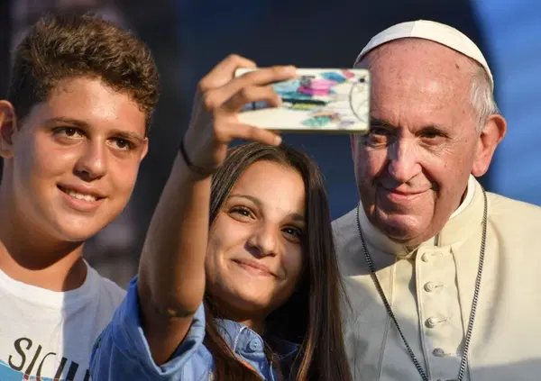 Angelo Pezzana, che ha inventato il movimento Lgbt: &ldquo;Fa pi&ugrave; il Papa per i gay con &lsquo;fr*ciaggine&rsquo; che Zan e Schlein". Il femminismo? "Morto". E il vero genocidio "&egrave; di Hamas&rdquo;. E su Israele e il Pride&hellip;