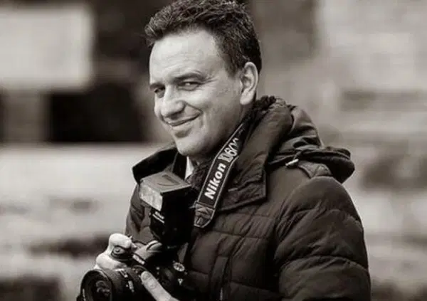 Ok, ma chi caz*o &egrave; Filippo Attili, il fotografo del ritocco alle foto di Giorgia Meloni (tagliandole il sopracciglio)? E cosa c'entrano Matteo Renzi, Giuseppe Conte e Mario Monti?