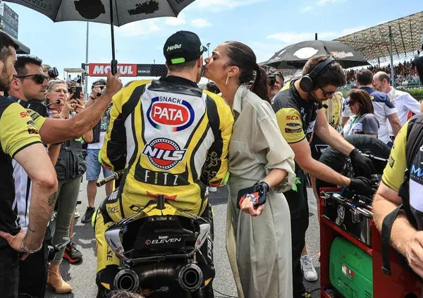 Andrea Iannone a Misano tra "race", gusti a letto e applausi: "Tempi difficili. Voglio la MotoGP con Pramac. Elodie e famiglia? Mi ci vedo, ma..."