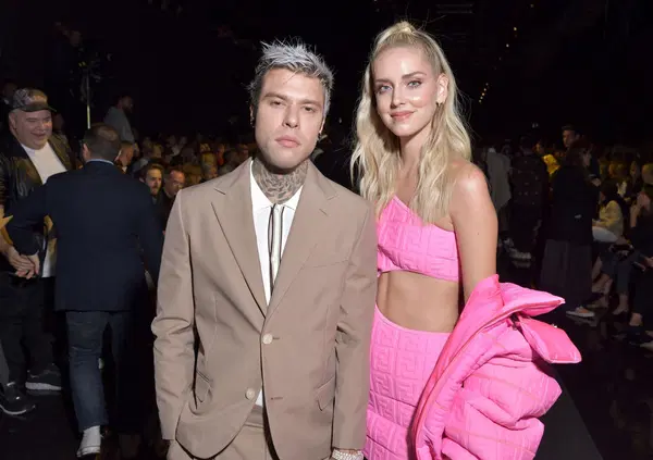 Dare degli "idio*i palloni gonfiati" a Fedez e Chiara Ferragni per il party al supermercato? Non &egrave; reato. Il giudice respinge il maxi risarcimento chiesto a Daniela Martani. Ecco le motivazioni