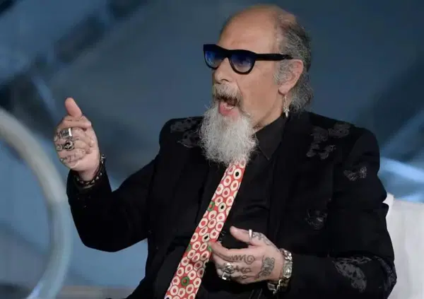 Quanto guadagna Roberto D'Agostino con Dagospia e come cambia l'assetto della societ&agrave;? E il figlio Rocco e l'erede di Dago Riccardo Panzetta...