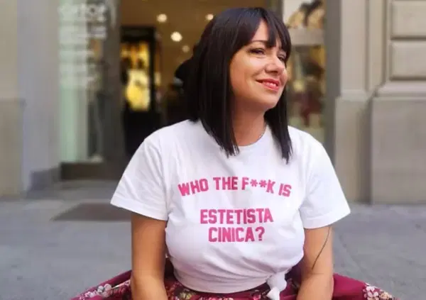 L'Estetista Cinica &egrave; santa per La 7: "Ha dato visibilit&agrave; a Brera. Il suo party? Arte contemporanea". Ma &egrave; tutto vero? 