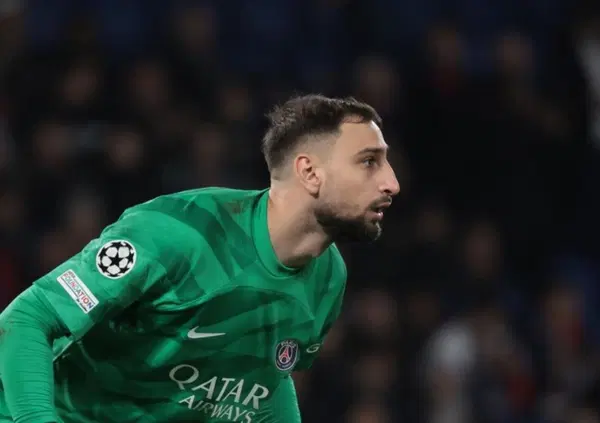 Ok, l'Italia di calcio ha fatto ca*are, ma allora perch&eacute; guardate gli Europei? Perch&eacute; abbiamo cu*o e cuore e Donnarumma. Possiamo ancora sognare. E ci qualificheremo se...