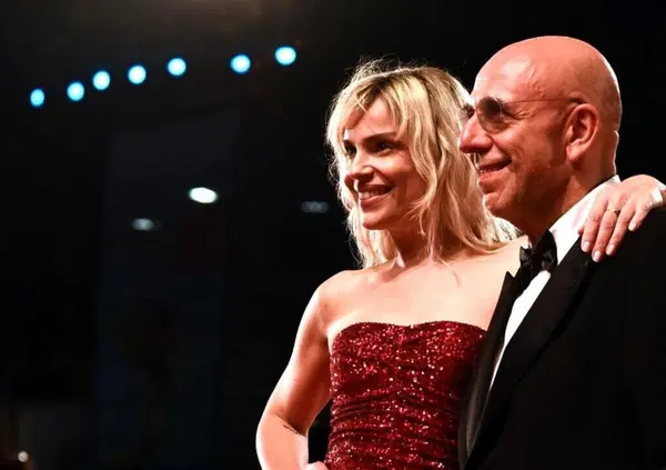 Il video, la rissa, il "codice rosso", ma tra Paolo Virz&igrave; e Micaela Ramazzotti rimane solo una cosa da fare: ritirare le denunce. E Claudio Pallitto... 