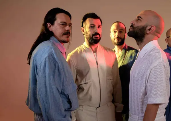 I Negramaro si prendono San Siro. Ecco perch&eacute; la loro musica &egrave; l'antidoto alle giornate di mer*a. E Virz&igrave;...