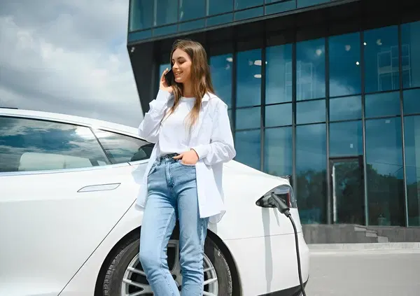 Auto elettriche? &ldquo;Una follia&rdquo;, per Tronchetti Provera (Pirelli), mentre Volkswagen investe sulla rivale di Tesla e le energie alternative&hellip; Ma quanti soldi perdiamo per il panico da cambiamento climatico?