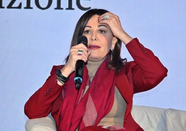 Open to rinvio a giudizio per Daniela Santanch&egrave;: per uscire dal caso Visibilia far&agrave; come i turisti in elicottero a Cogne, &ldquo;mettendo le ali&rdquo;?