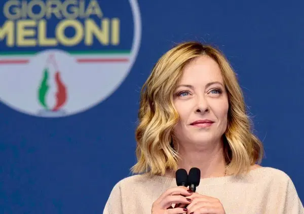 Ma voi lo sapete che Meloni vola a Pechino per "chiedere scusa" a Xi? Ecco tutta la verit&agrave; sul viaggio in Cina della premier (che &egrave; l'ultima tra i leader Ue ad andarci perch&eacute; conta poco...)