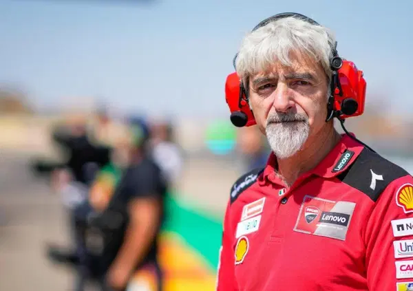 Gigi Dall'Igna se li coccola tutti, ma il debole &egrave; per due: "Pecco Bagnaia anche oltre il limite! Marc Marquez? Strepitoso!"