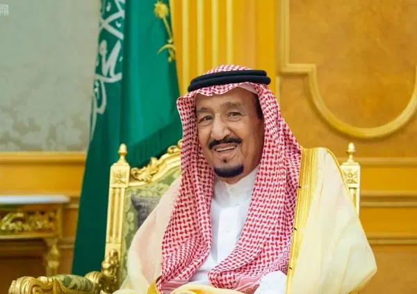 Ma quanto &egrave; in trend Viareggio per le vacanze? Atmosfera da California (senza Silicon Valley) e turisti di lusso. L'ultimo vip? Il re dell'Arabia Saudita...