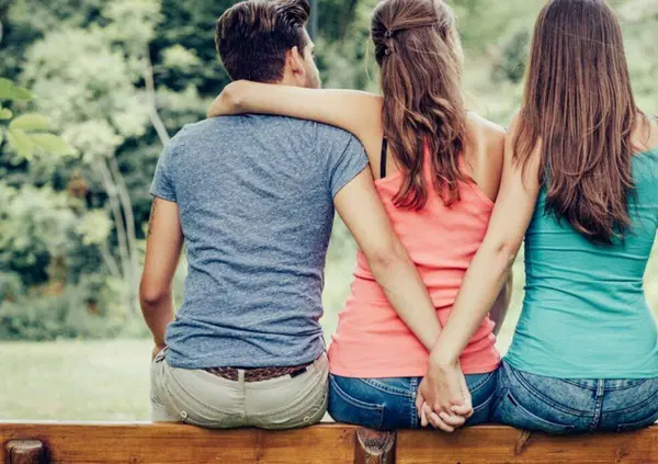 Monogamia o monotonia? Ecco come evitare l'effetto &ldquo;fratello e sorella&rdquo; secondo l'esperta Eleonora Sellitto: &ldquo;La soluzione &egrave;... introdurre&rdquo;. E sugli effetti del toliamore...