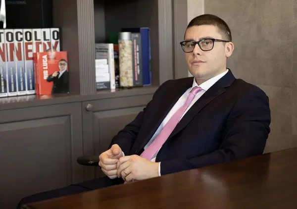 L&rsquo;Antitrust va contro Big Luca, Luke Marani e i guru, ma la legge cosa dice? L&rsquo;avvocato Capone su pratiche commerciali scorrette, le &ldquo;facili&rdquo; Academy e la &ldquo;questione delicata&rdquo;: il trading e Telegram