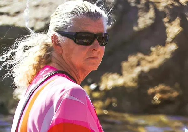 La guerra per l&rsquo;eredit&agrave; Agnelli non va in vacanza. Cos&igrave; Margherita in Corsica sullo yacht dell&rsquo;Avvocato non sorride e (forse) pensa ai figli John, Lapo e Ginevra Elkann, e...