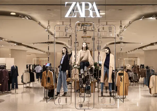 Ma con le proteste in Bangladesh cosa succeder&agrave; ai brand del fast fashion come H&amp;M e Zara? Dopo la "rivolta delle tessitrici" potrebbero esserci ancora dei problemi perch&eacute;... 