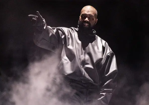 Kanye West, cosa c'&egrave; oltre a Bianca Censori, Kim Kardashian e Taylor Swift? &ldquo;Vultures 2&rdquo;, che vale pi&ugrave; di tutta la trap italiana (Tony Effe, Shiva e Lazza compresi) anche se non &egrave; un capolavoro, perch&eacute;...