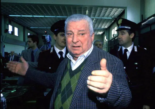 Mostro di Firenze, verso la riesumazione del corpo di Stefania Pettini per scoprire l'identit&agrave; del killer: ecco perch&eacute; la salma potrebbe svelare la verit&agrave;