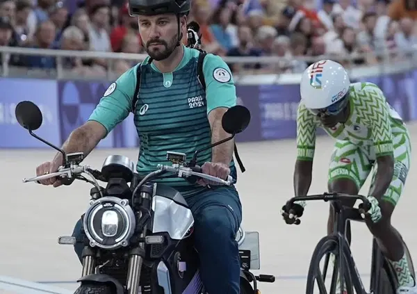 Ma lo sapete che alle Olimpiadi ci sono anche le moto? S&igrave;, probabilmente non quelle che vi piacciono, ma quelle &ldquo;schiave&rdquo; dei ciclisti: ecco cos'&egrave; il Derny e perch&eacute; &egrave; a Parigi per ciclismo su pista e Keirin