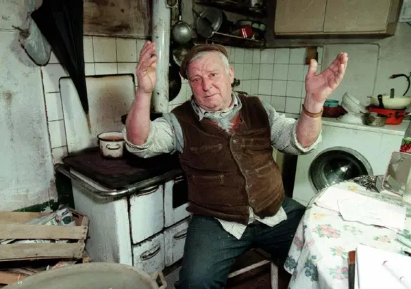 Mostro di Firenze, l&rsquo;appello al ministro della giustizia Nordio: &ldquo;I corpi delle vittime devono essere riesumati dopo il ritrovamento del nuovo dna, perch&eacute;&hellip;&rdquo;. E la richiesta arriva direttamente da Fratelli d'Italia...