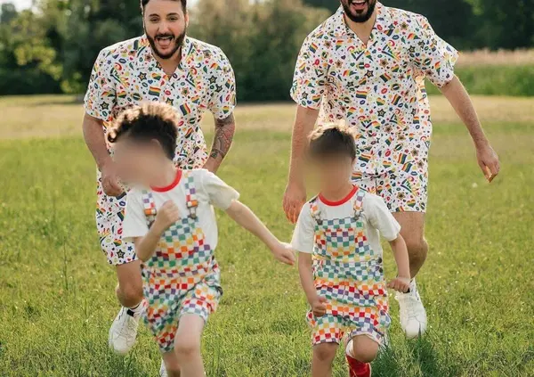 &ldquo;Pap&agrave; per scelta&rdquo;, ma non avete imparato niente da Chiara Ferragni e Fedez? Le foto dei bambini servono alla causa dei diritti o solo a fare like su Instagram e diventare influencer?