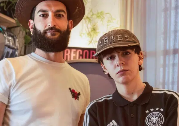 &ldquo;Meccanismi&rdquo; di Vasco Brondi con Ariete dimostra che Millennial e Gen Z possono andare d'accordo? S&igrave;, ma non solo...