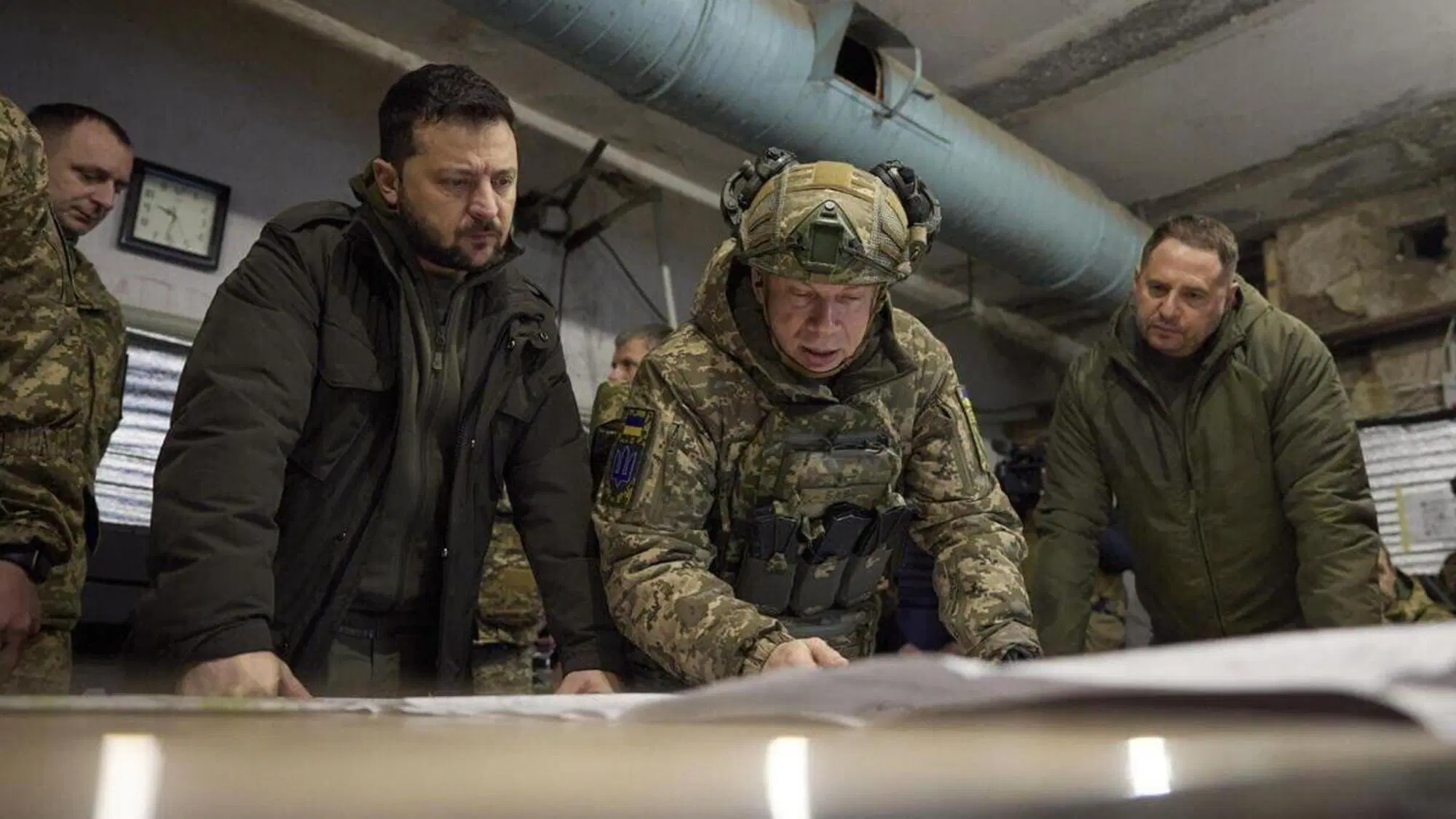 Zelenksy con l'esercito ucraino