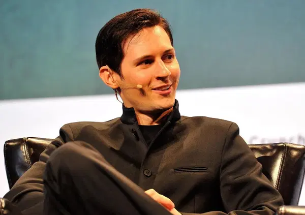 Pavel Durov e Telegram: perch&eacute; si &egrave; costituito in Francia e che ne sar&agrave; dell&rsquo;app di messaggistica? Ecco tutto quello che non torna, i commenti di Musk, Zuckerberg e l'incontro segreto con Putin...
