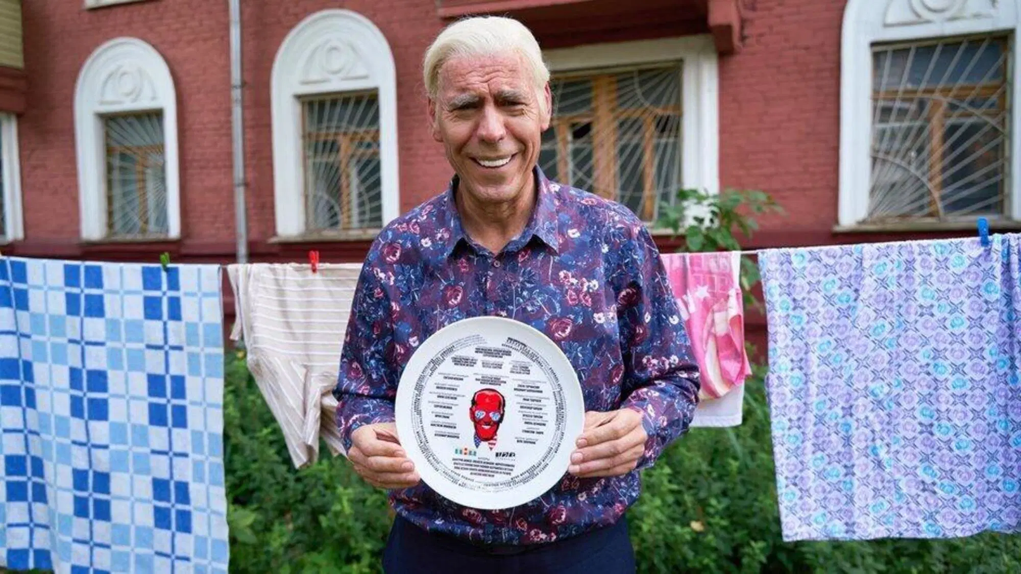 Le prime immagini della serie "Goodbye" con protagonista Joe Bide in Russia