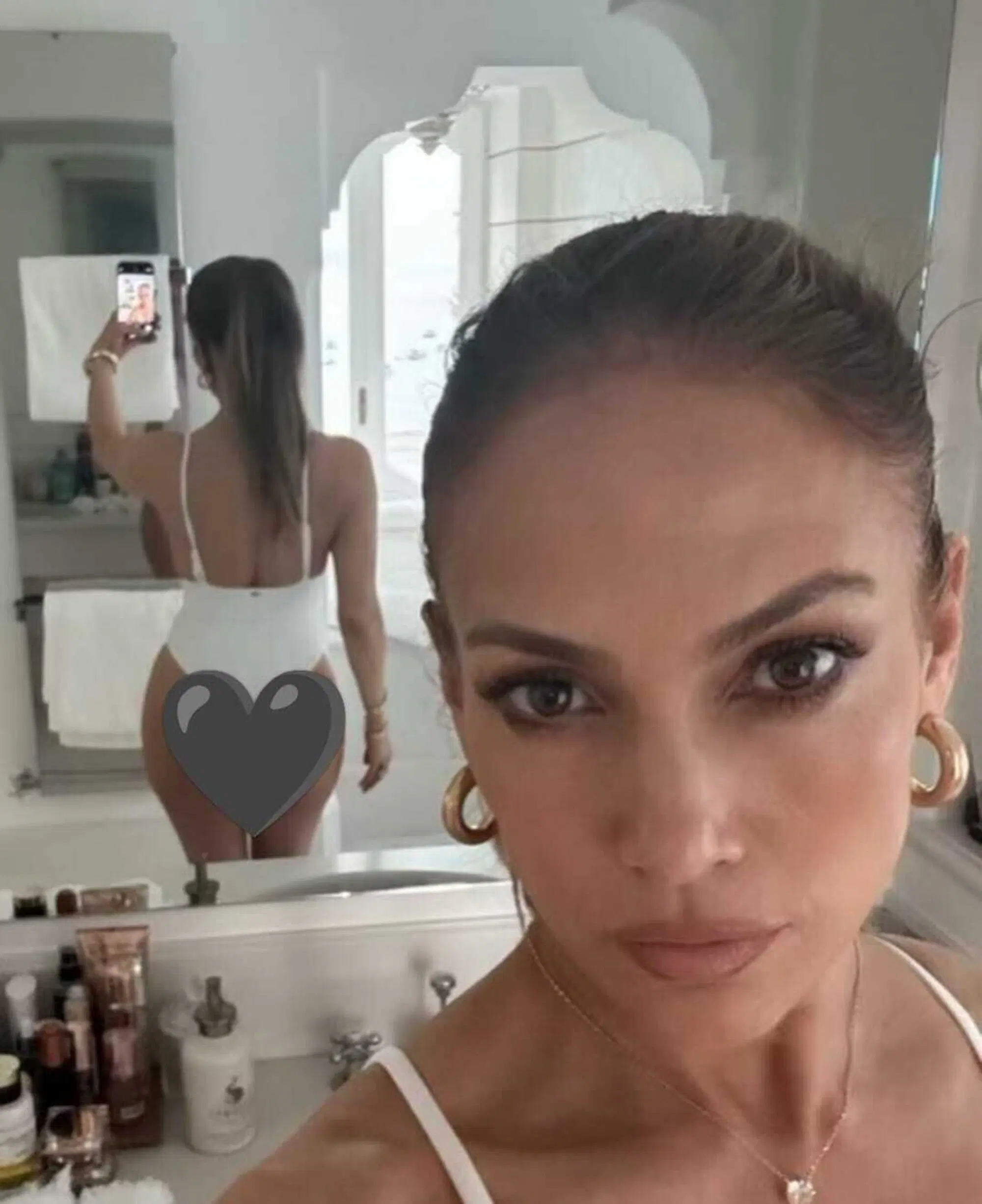 Il "revenge post" di Jennifer Lopez, che mostra il suo lato B