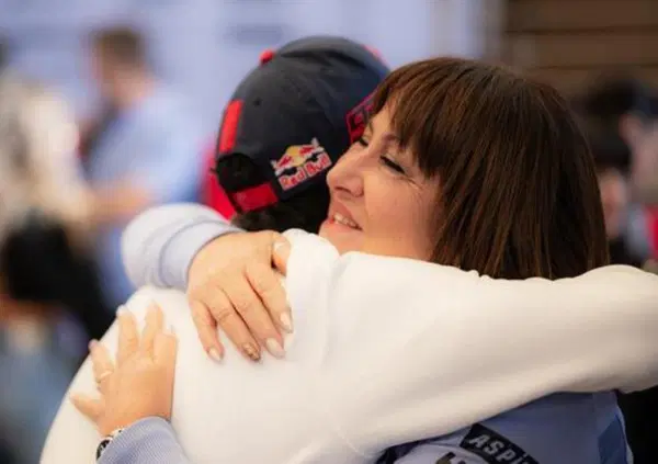 Se non sapete cosa significa "k&ucirc;dos" andate alla Gresini Racing da Nadia Padovani, la mamma da corsa che ne ha fatto (ri)nascere un altro