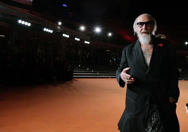 Altro che Docimo o Bruni, il presidente del Maxxi ideale &egrave; Roberto D'Agostino (di Dagospia). In alternativa dopo Alessandro Giuli? Sgarbi, Mughini, Abbate e Veneziani...