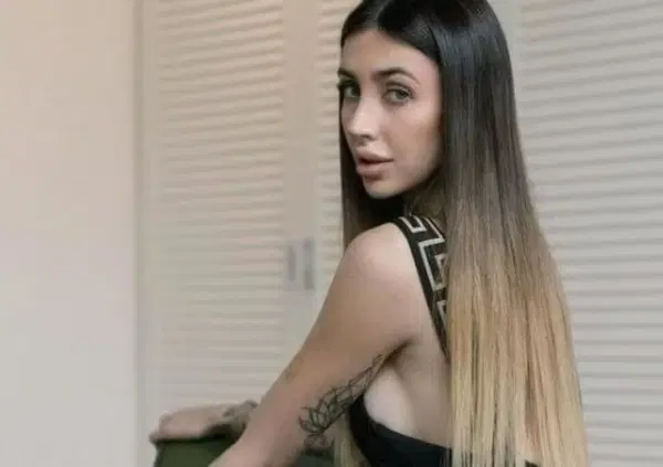 Perch&eacute; Michelle Comi andrebbe studiata alla Bocconi (come Taylor Swift ad Harvard). Ve lo dice una vera &ldquo;mantenuta&rdquo;, altro che le femministe che non tromb*no. Infatti sulla scuola&hellip;