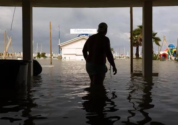 Alluvione in Emilia Romagna? La normalit&agrave;, perch&eacute; l'Italia &egrave; un colabrodo e gli esperti lo certificano: sono vent'anni che non c'&egrave; manutenzione. Politici, quando vi svegliate?