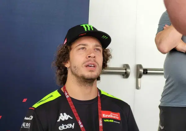 S&igrave;, la vera goduria della MotoGP sono i &ldquo;fuorionda&rdquo; come quello con Bezzecchi: il &ldquo;selfie mancato&rdquo; con Petrucci e i consigli per il GP dei giornalisti 