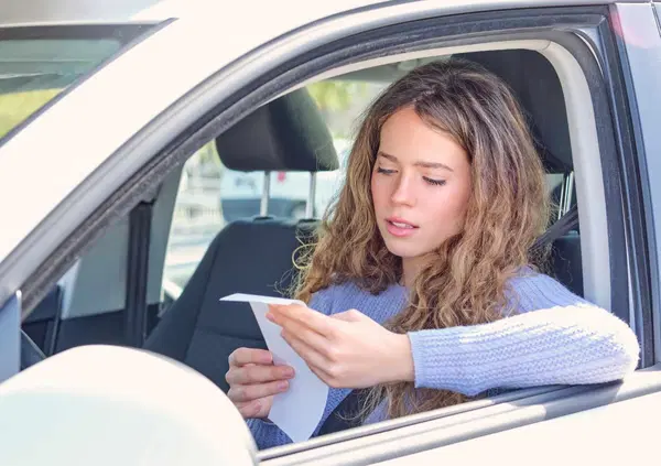 Perch&eacute; tedeschi, austriaci e olandesi non pagano le multe prese in Italia? Colpa della visibilit&agrave; delle targhe e di un cavillo...