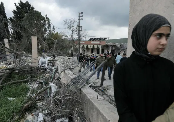 &Egrave; la terza guerra mondiale o l&rsquo;ultimo livello di Call of Duty? Tutto quello che succede nel conflitto tra Israele e il Libano: i raid di Hezbollah, la (possibile) invasione di Tel Aviv, l'ombra dell'Iran e gli Stati Uniti...