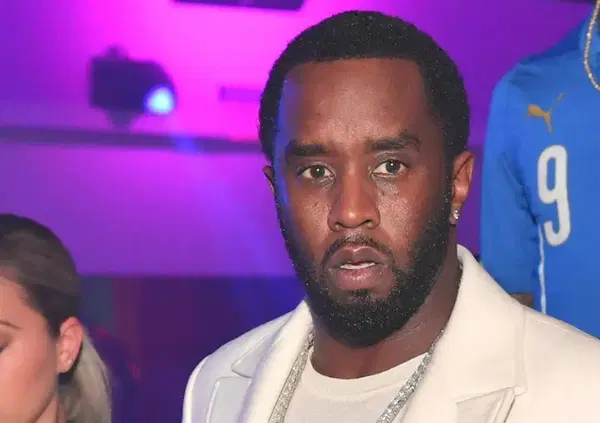 Sean Diddy Combs, ma come sta in prigione Puff Daddy? E com'&egrave; la sua cella? E davvero pu&ograve; tirare lo sciacquone solo tre volte? Ed ecco perch&eacute; rimarr&agrave; da solo in carcere