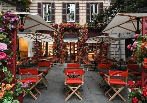 Multa al Crazy Pizza, Briatore d'assalto: &ldquo;Ma la mer*a che c'&egrave; a Roma&rdquo;. E sulla sanzione per i fiori e il decoro, Gualtieri e il Comune...