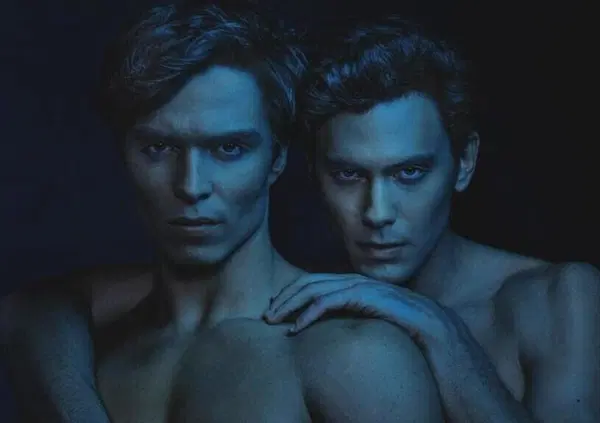 Monsters o vittime? Ma i fratelli Menendez sono stati abusati dai propri genitori prima dell&rsquo;omicidio o no? Ecco perch&eacute; guardando la serie su Netflix si prendono le parti di Lyle ed Erik, ma&hellip;